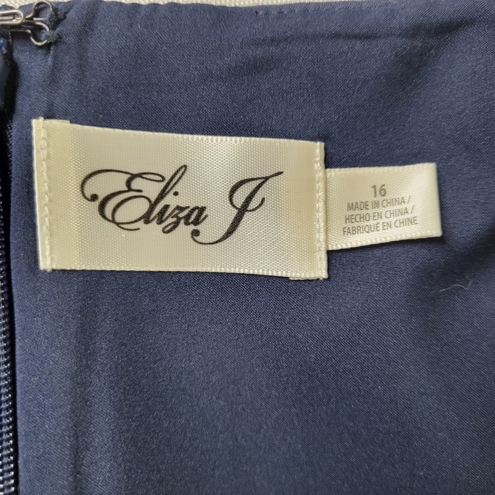 Eliza J Sheath Dress Size 16 Navy Cascading Asymmetric Ruffles Sleeveless V Neck - Picture 6 of 10